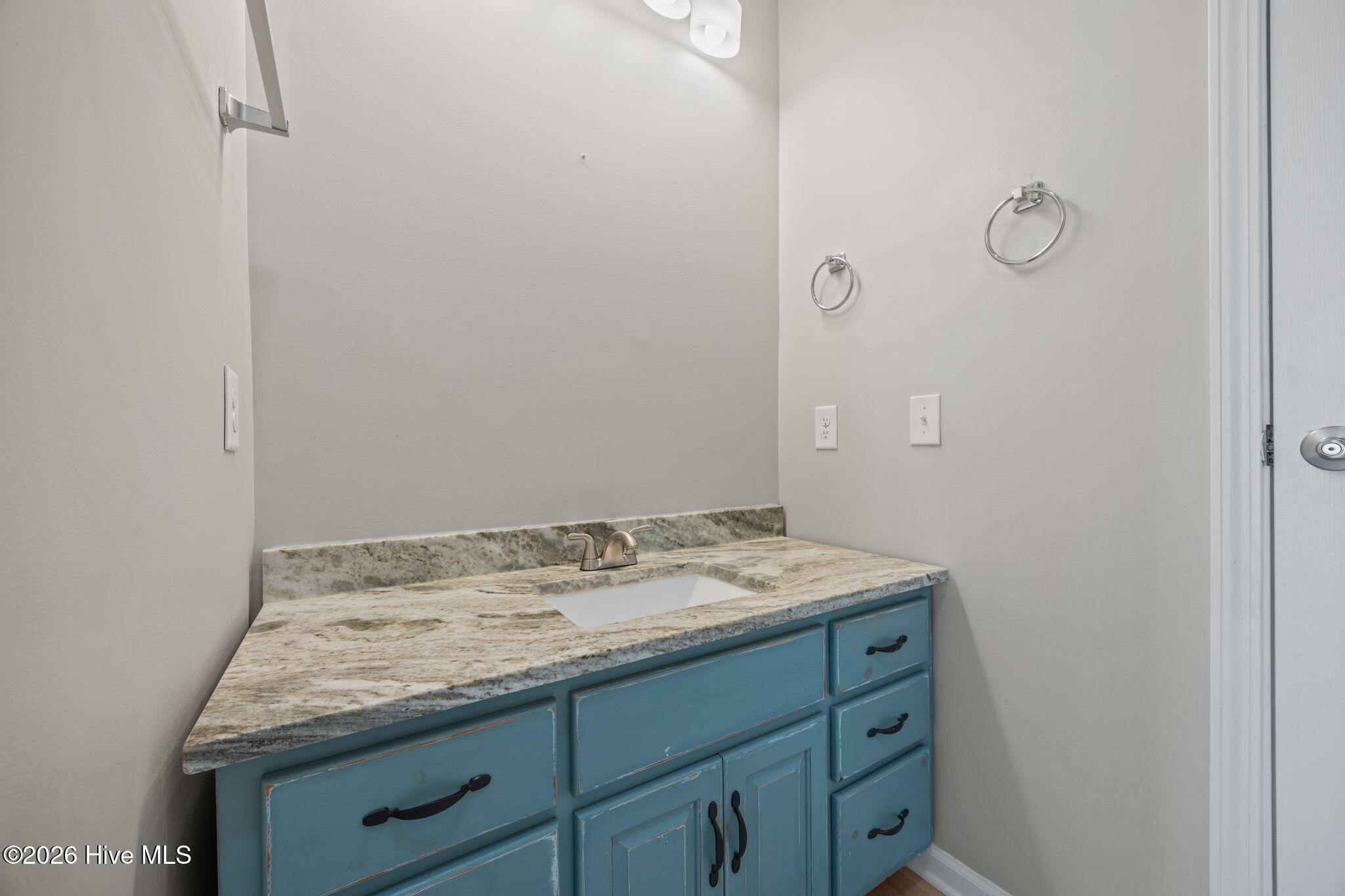 319 Blue Top Road Jacksonville, NC 28540 - Photo 31 of 62 Second Floor Primary Bath