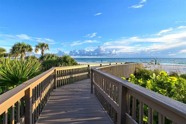 $3,995,000 | 535 Sanctuary Drive, Unit C807, Longboat Key, FL 34228
