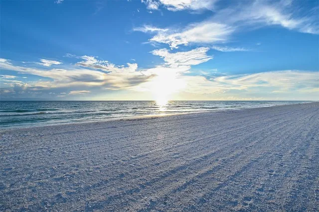 $3,995,000 | 535 Sanctuary Drive, Unit C807, Longboat Key, FL 34228