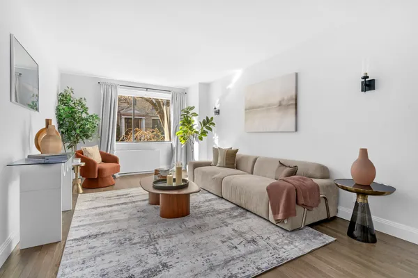 $675,000 | 423 95th Street, Unit 1A | Bay Ridge