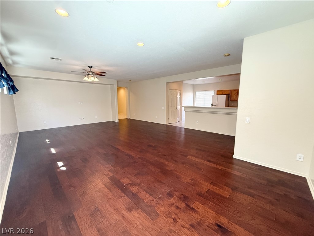 2660 Dirleton Place Henderson, NV 89044 - Photo 7 of 32