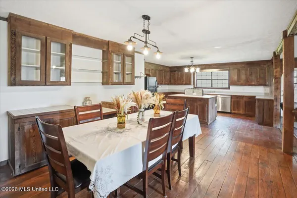$325,000 | 410 Carson Road, Carthage, MS 39051
