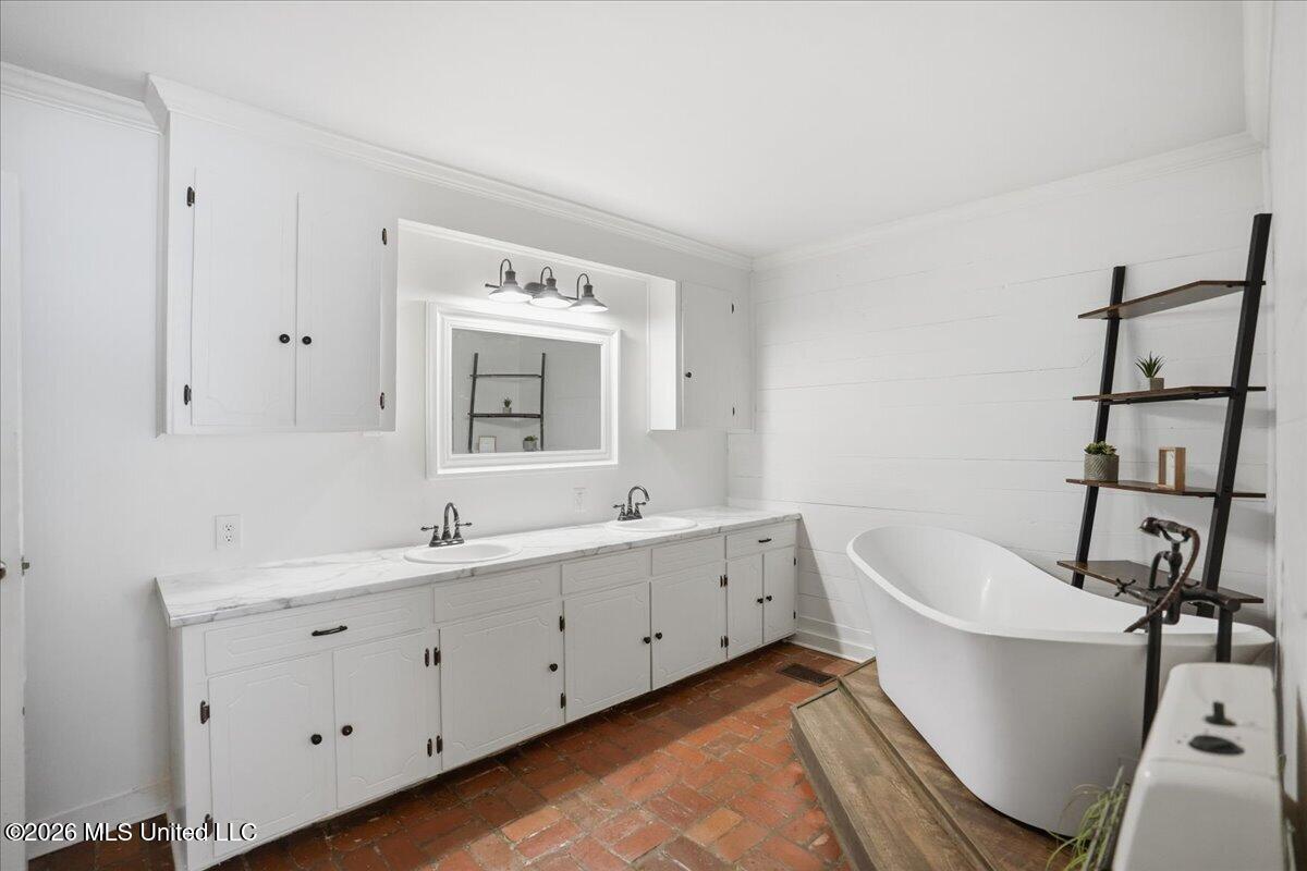 410 Carson Road Carthage, MS 39051 - Photo 34 of 46 34-410_Carson_Road_023