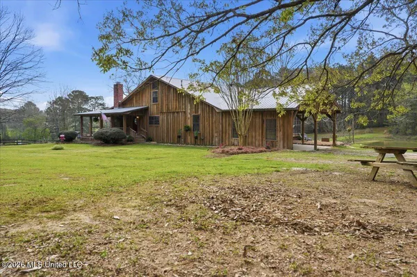 $325,000 | 410 Carson Road, Carthage, MS 39051