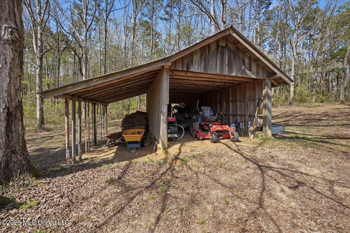 410 Carson Road Carthage, MS 39051 - Photo 42 of 46 42-410_Carson_Road_040