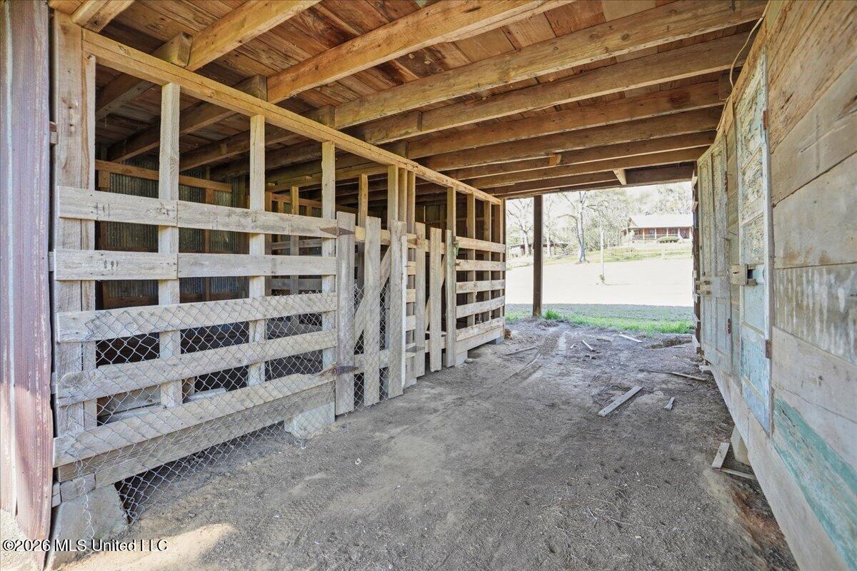 410 Carson Road Carthage, MS 39051 - Photo 44 of 46 44-410_Carson_Road_042