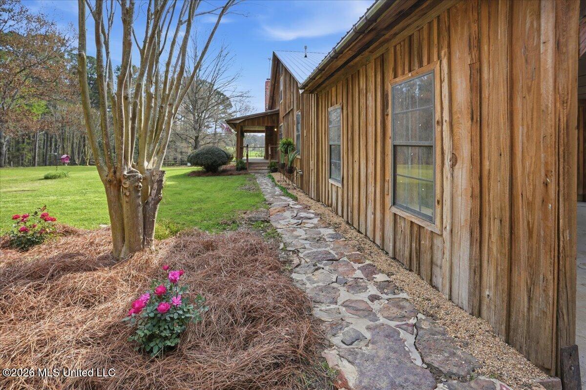 410 Carson Road Carthage, MS 39051 - Photo 6 of 46 06-410_Carson_Road_002