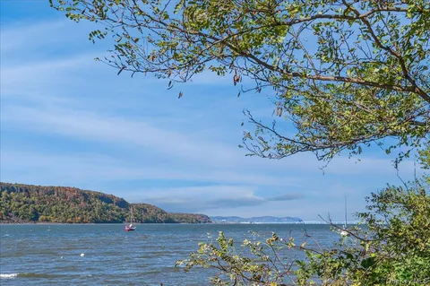 $595,000 | 1020 Warburton Avenue, Unit 9E, Yonkers, NY 10701