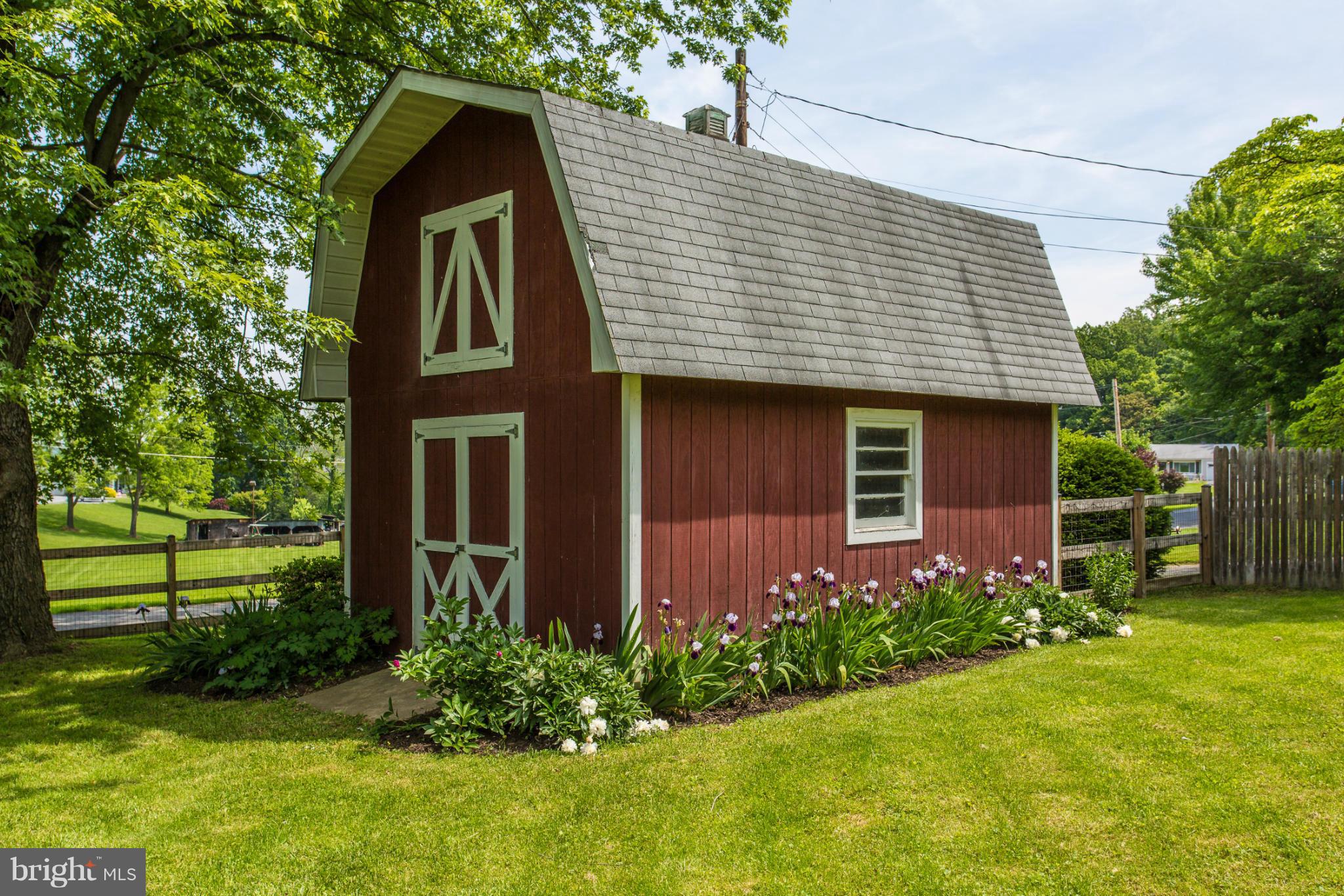5619 Bartonsville Road Frederick, MD 21704 - Photo 7 of 30 Exterior (Rear)