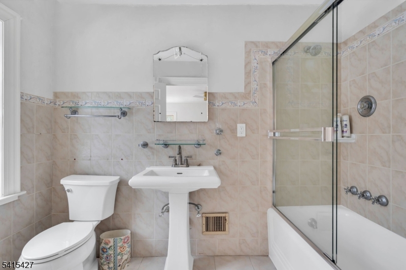 1039 Rahway Road Plainfield, NJ 07060 - Photo 31 of 50