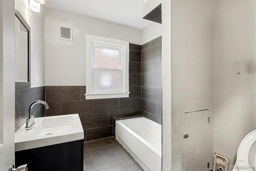 16177 Inverness Street Detroit, MI 48221 - Photo 18 of 26