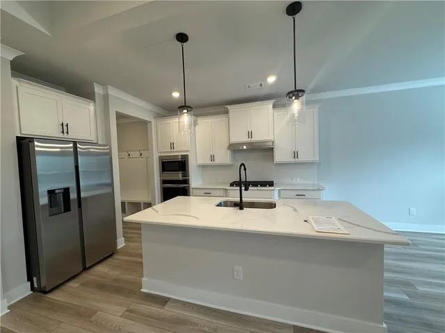 $2,800 | 5325 Windridge Parkway, Gainesville, GA 30507