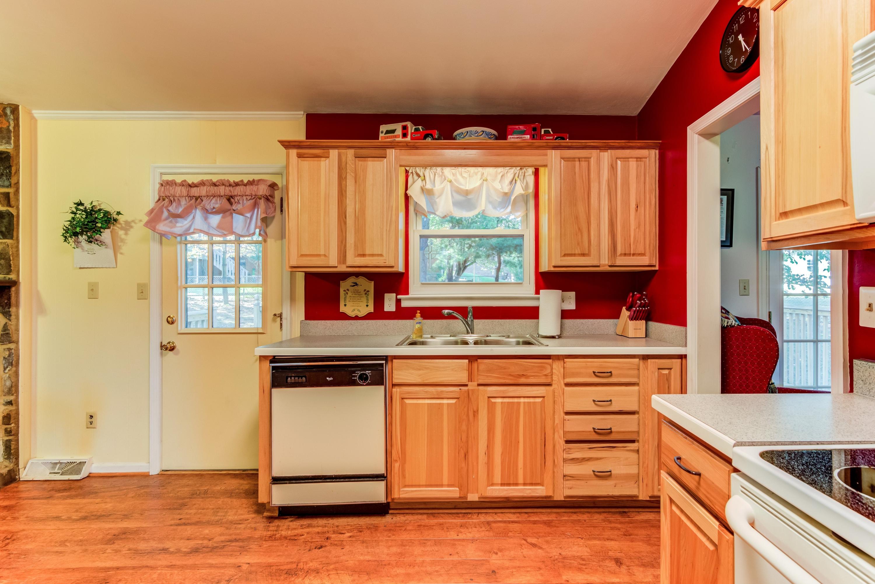 5010 Harvest Ridge Road Roanoke, VA 24019 - Photo 13 of 46 013-249630-8-5010 Harvest Ridge Rd-9_563
