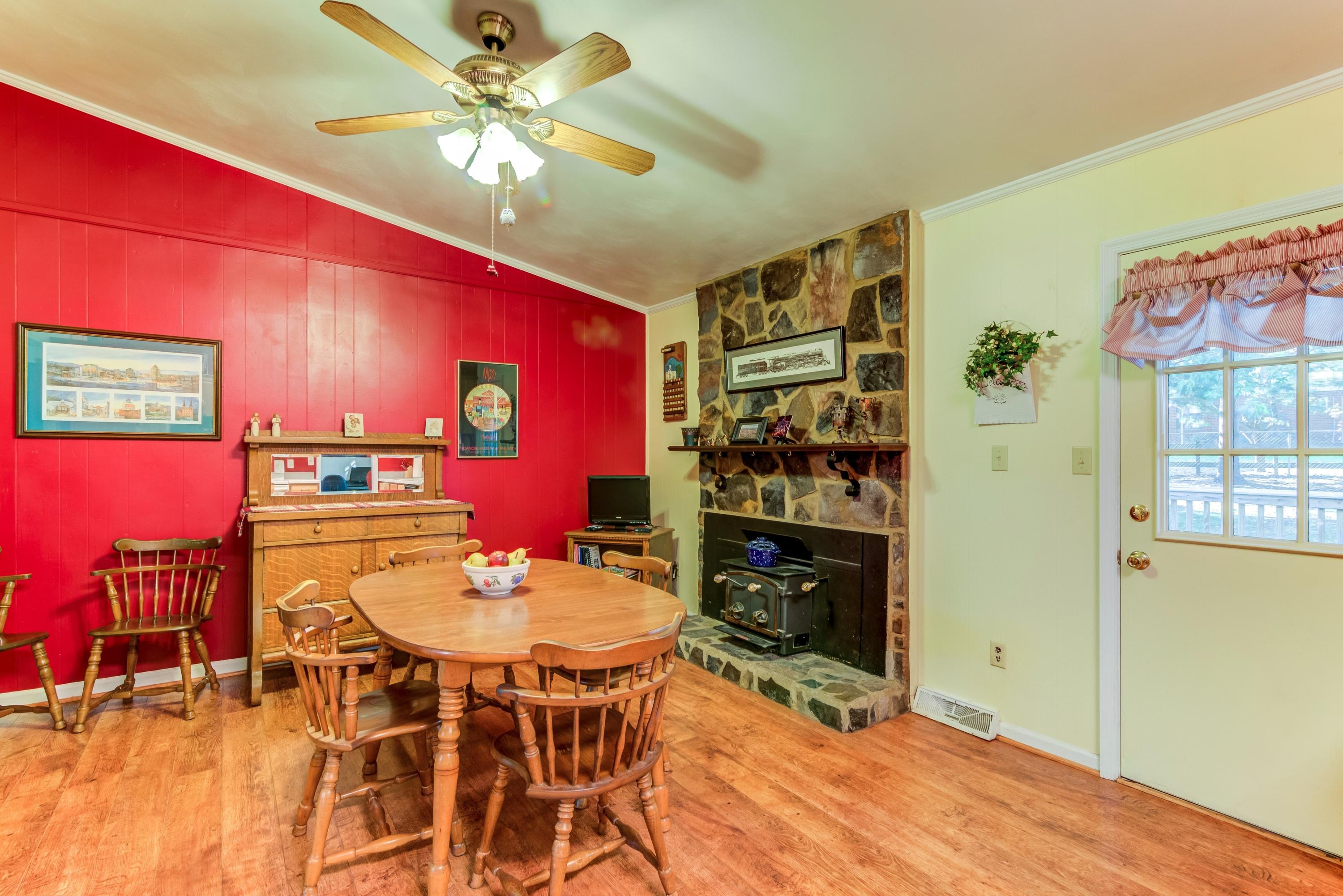 5010 Harvest Ridge Road Roanoke, VA 24019 - Photo 14 of 46 014-249630-9-5010 Harvest Ridge Rd-11_56