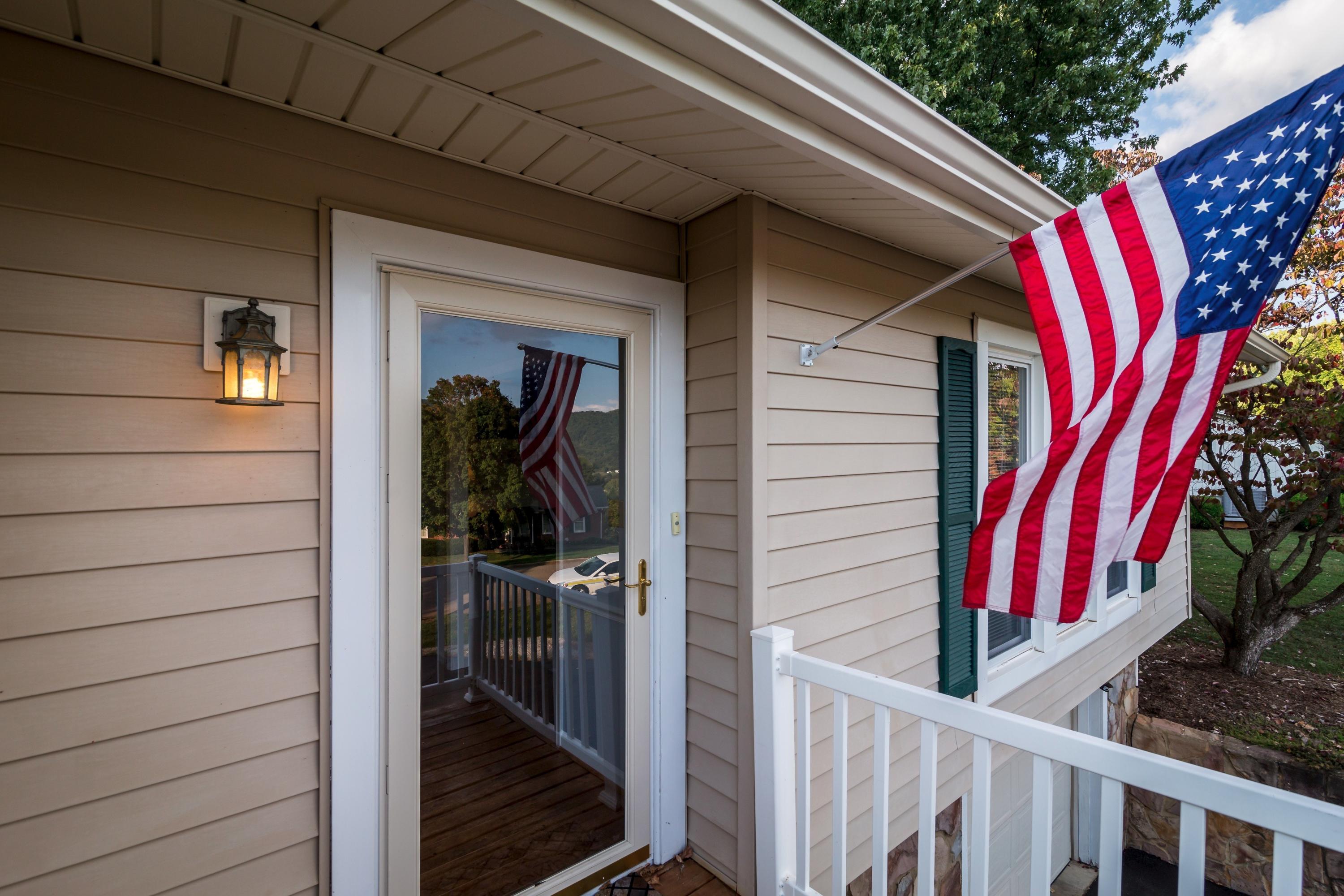 5010 Harvest Ridge Road Roanoke, VA 24019 - Photo 5 of 46 005-249630-22-5010 Harvest Ridge Rd-4_56