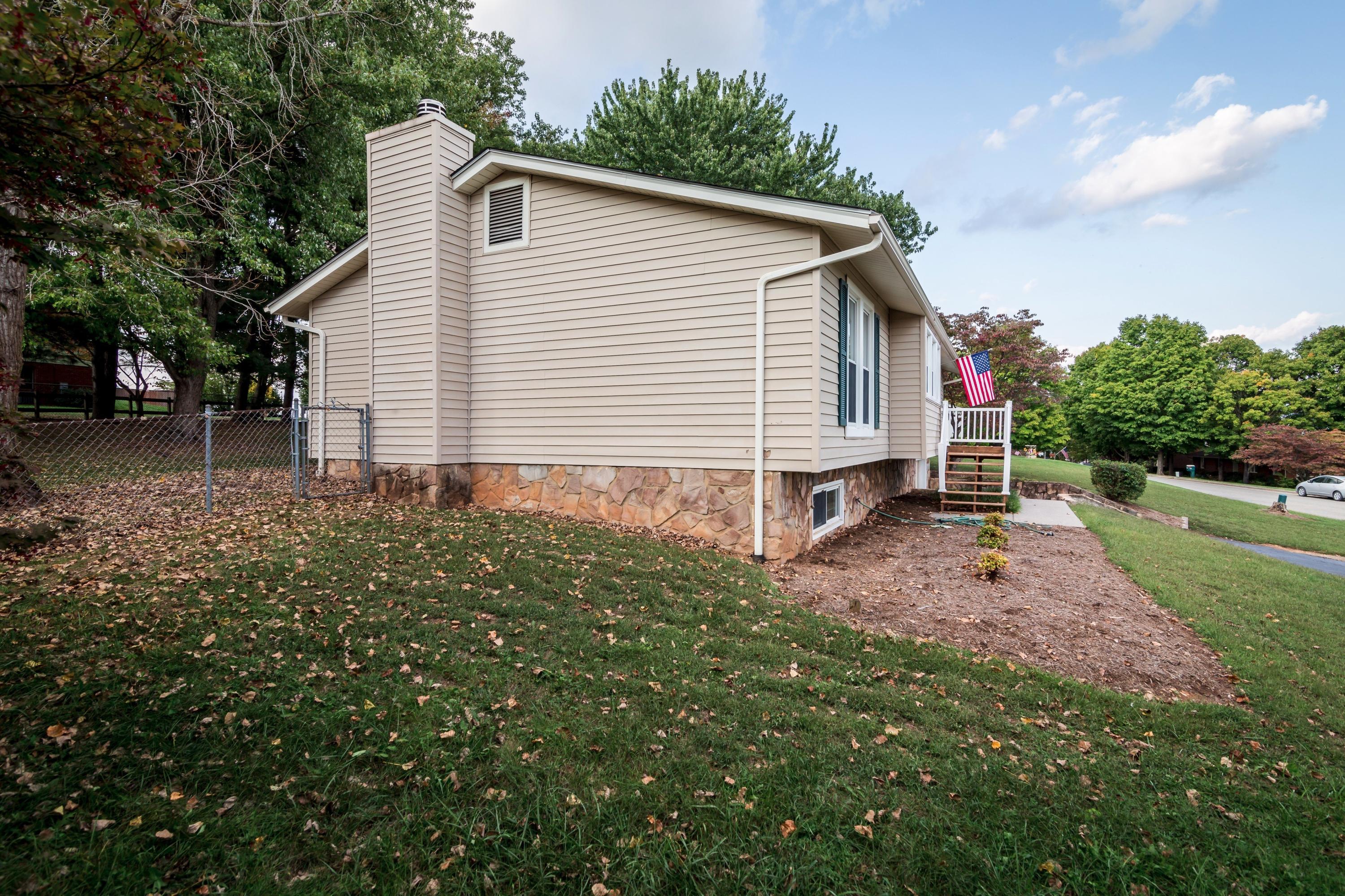 5010 Harvest Ridge Road Roanoke, VA 24019 - Photo 43 of 46 043-249630-45-5010 Harvest Ridge Rd-30_5