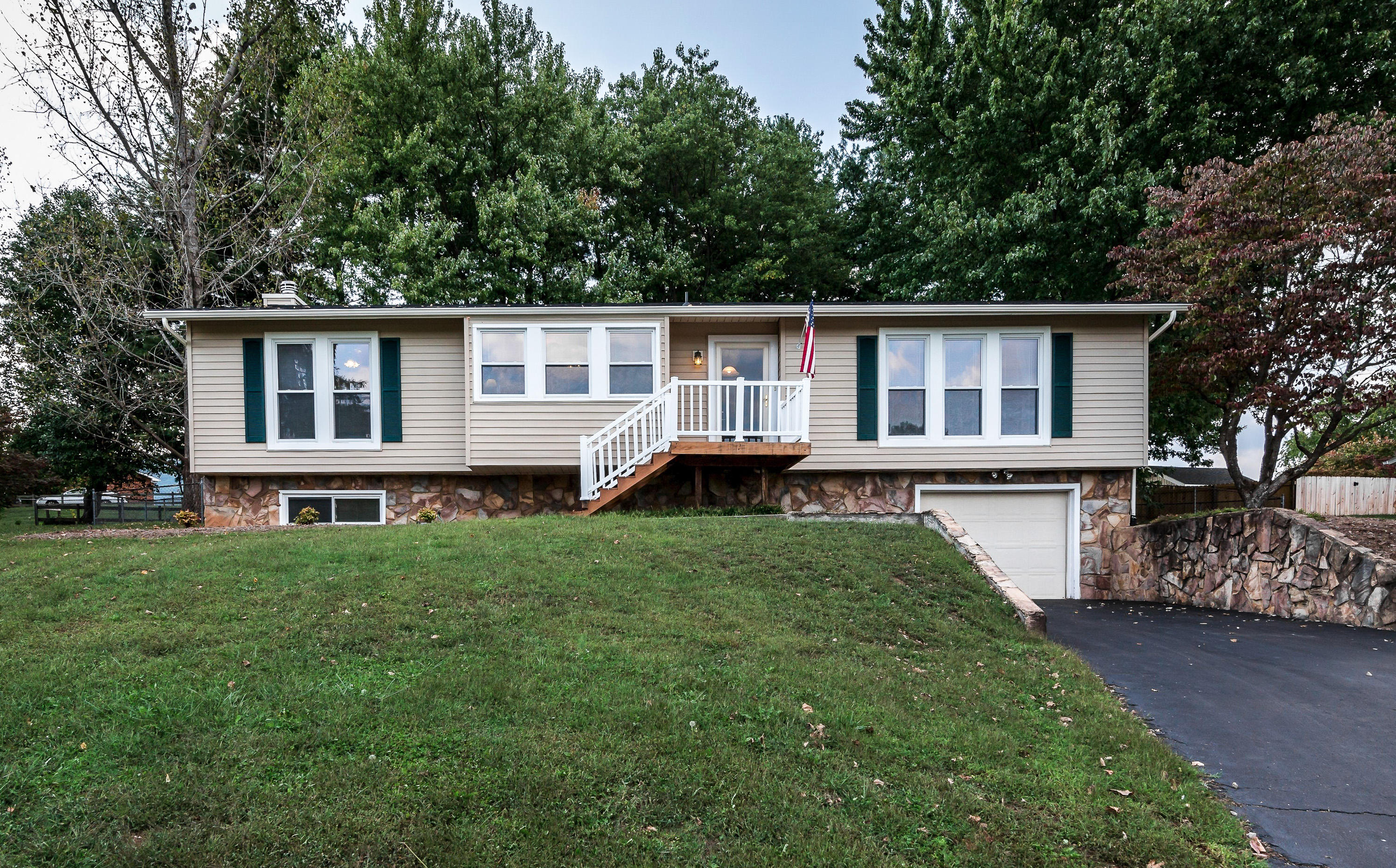 5010 Harvest Ridge Road Roanoke, VA 24019 - Photo 45 of 46 002-249630-27-5010 Harvest Ridge Rd-11_5