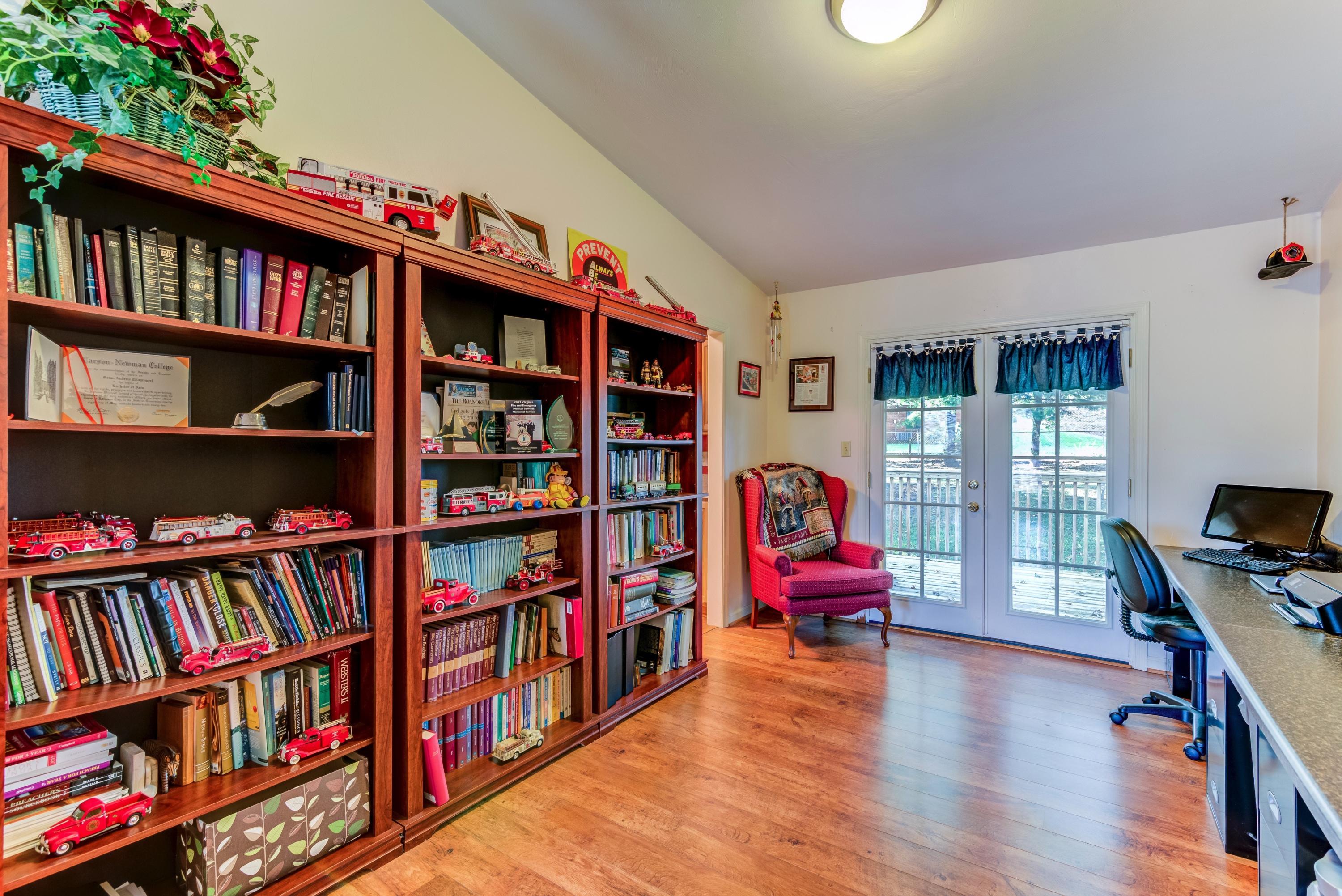 5010 Harvest Ridge Road Roanoke, VA 24019 - Photo 9 of 46 009-249630-4-5010 Harvest Ridge Rd-5_563