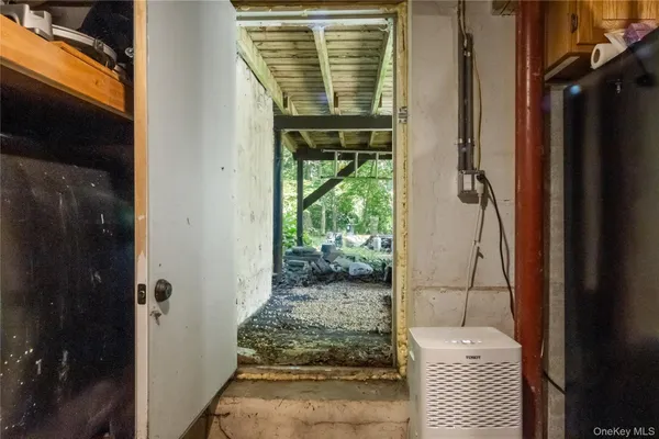 $450,000 | 16 Shenorock Drive, Yorktown Heights, NY 10598