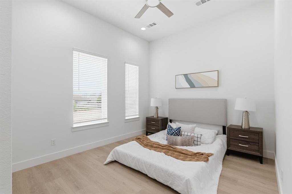 2925 Spruce Valley Lane, Unit 403 Dallas, TX 75233 - Photo 21 of 36 Primary Bedroom - 2 Bedroom