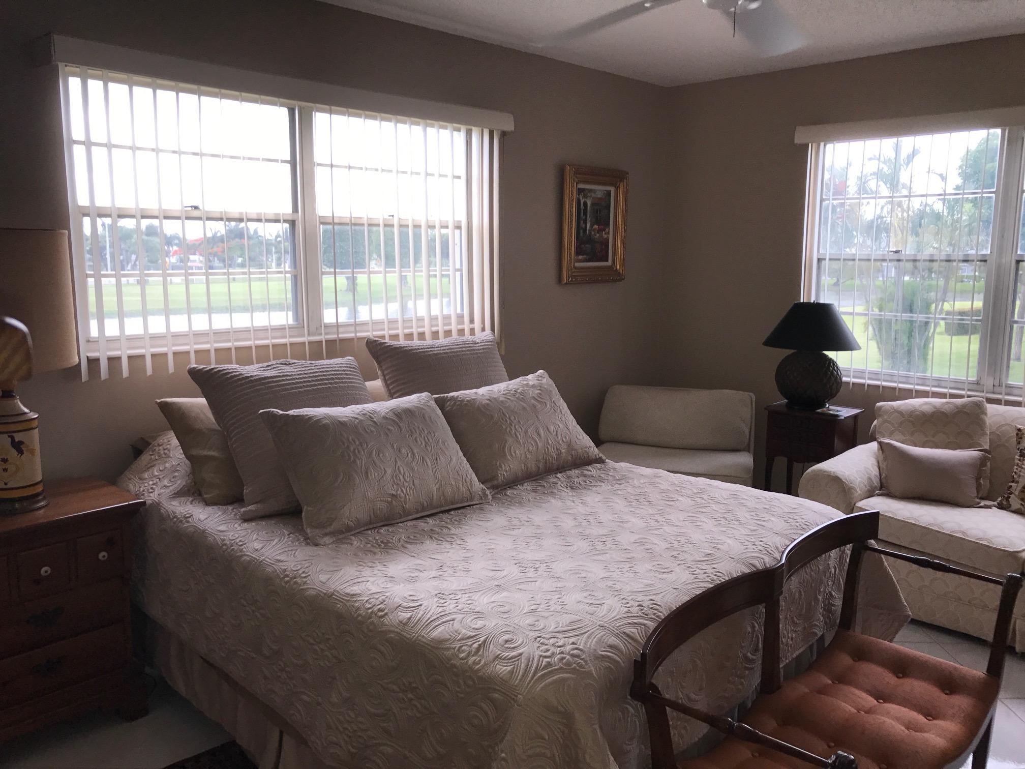 2037 Hythe A Boca Raton, FL 33434 - Photo 5 of 23 IMG_0576