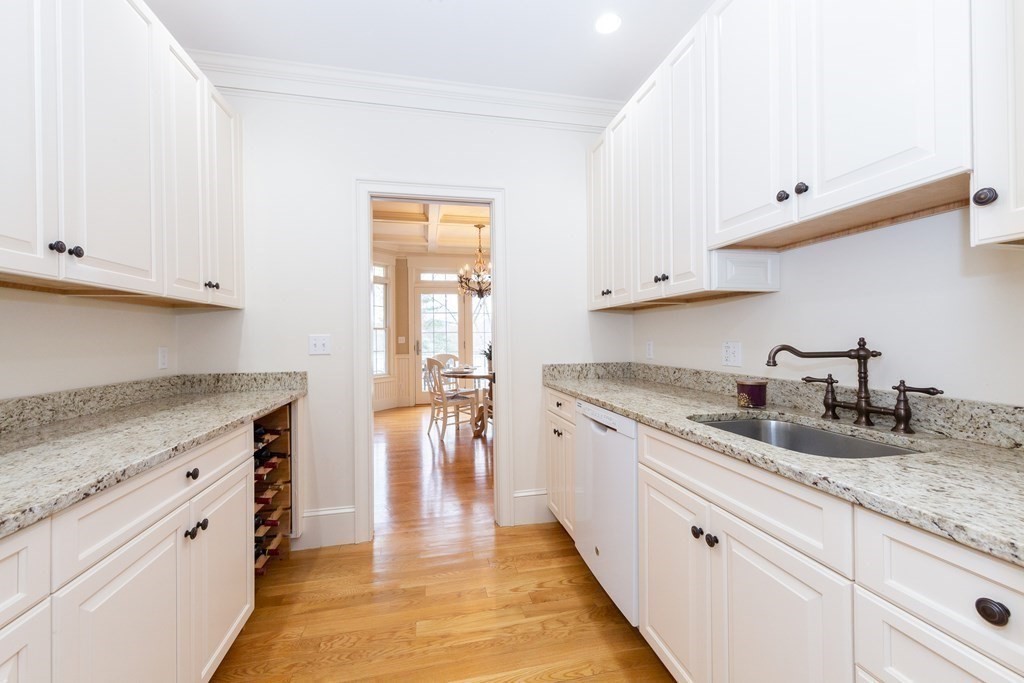 21 Eisenhower Drive Sharon, MA 02067 - Photo 13 of 42