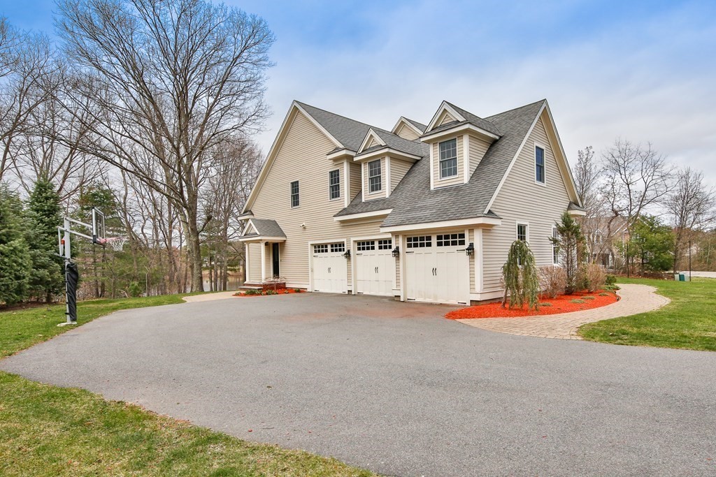 21 Eisenhower Drive Sharon, MA 02067 - Photo 4 of 42