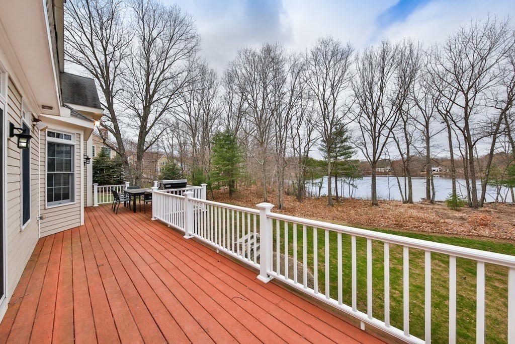 21 Eisenhower Drive Sharon, MA 02067 - Photo 7 of 42