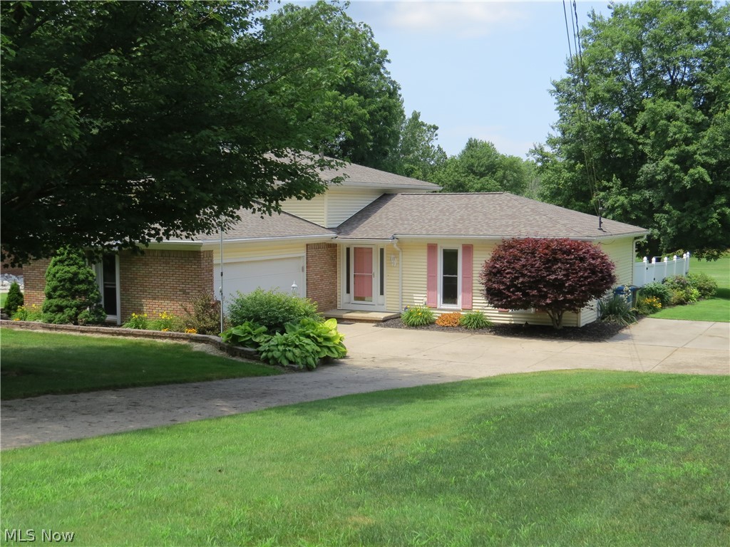 48130 North Ridge Road Amherst, OH 44001 - Photo 2 of 13