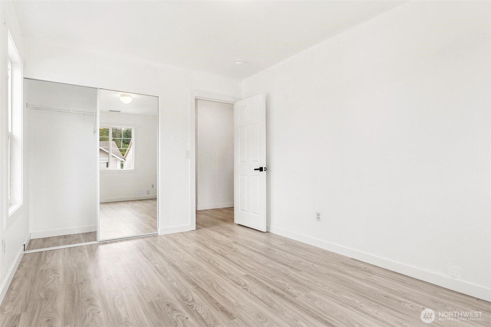 110 Ferndale Avenue Southeast Renton, WA 98056 - Photo 27 of 40