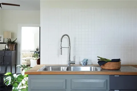 $465,000 | 3900 Liberty Avenue, Pittsburgh, PA 15224