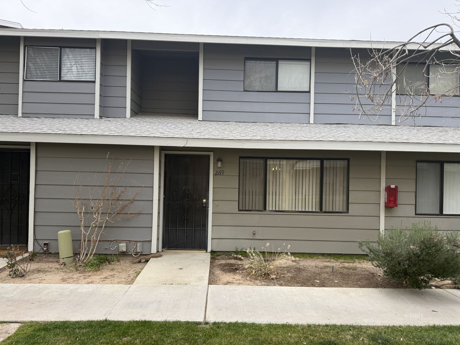 269 East Upjohn Avenue Ridgecrest, CA 93555 - Photo 1 of 15