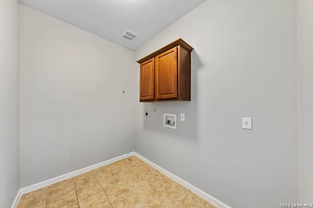 $2,700 | 25723 Coleus, San Antonio, TX 78261