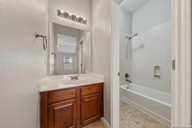 $2,700 | 25723 Coleus, San Antonio, TX 78261