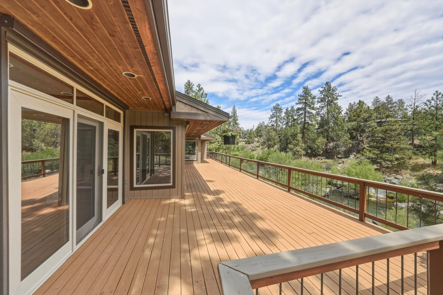 637 Northwest Silver Buckle Road Bend, OR 97703 - Photo 46 of 68 a view of balcony with staircase
