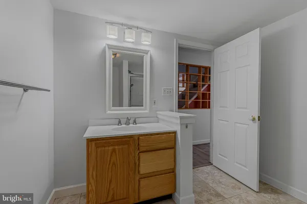$4,200 | 1646 Stowe Road, Reston, VA 20194