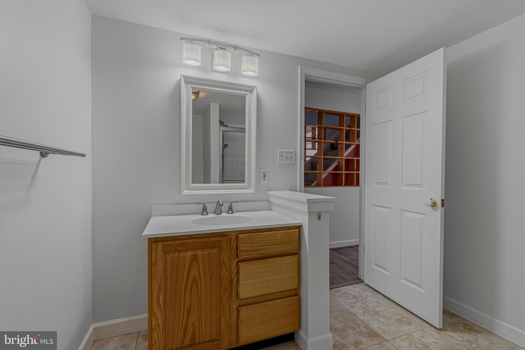 1646 Stowe Road Reston, VA 20194 - Photo 23 of 45