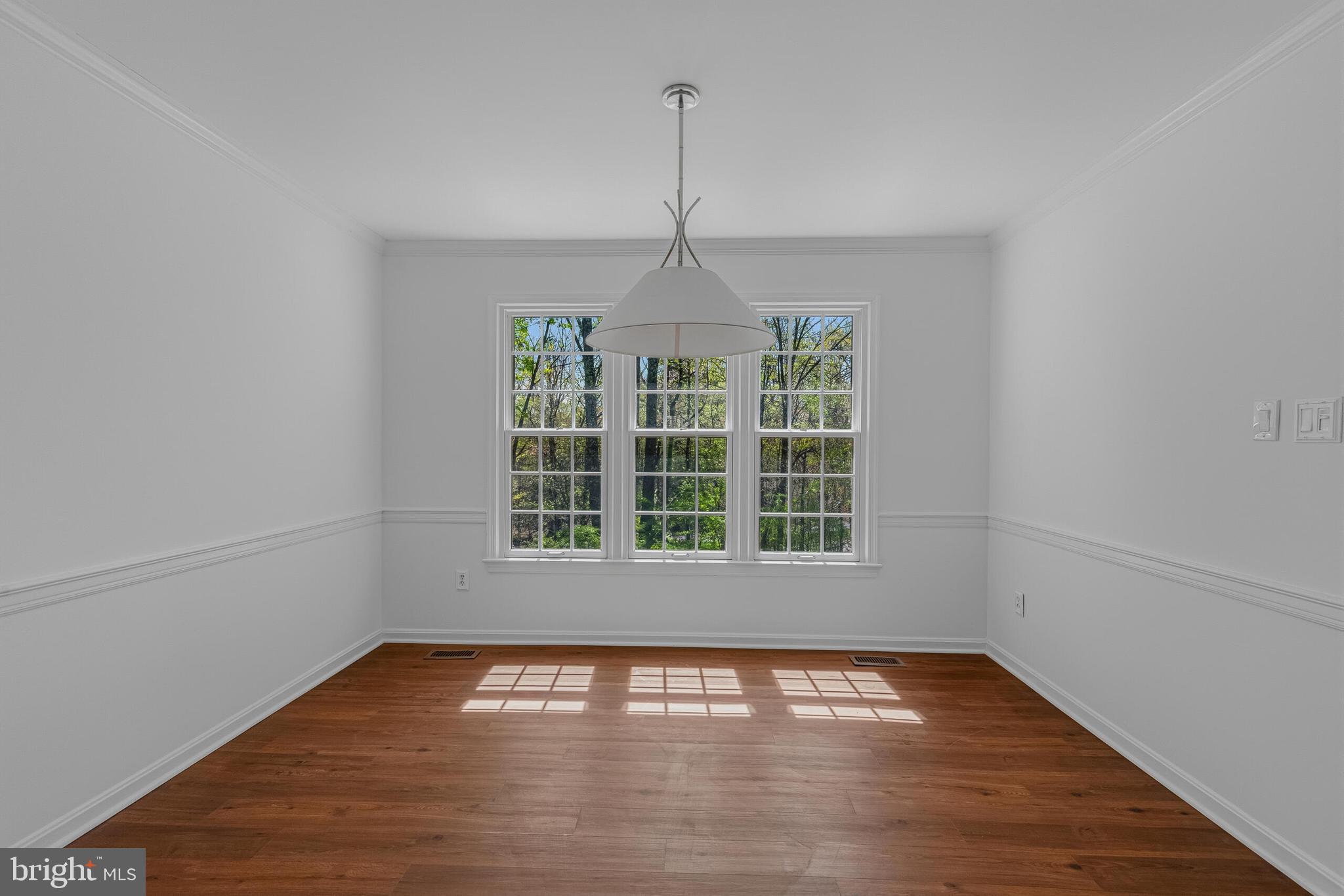 1646 Stowe Road Reston, VA 20194 - Photo 4 of 45