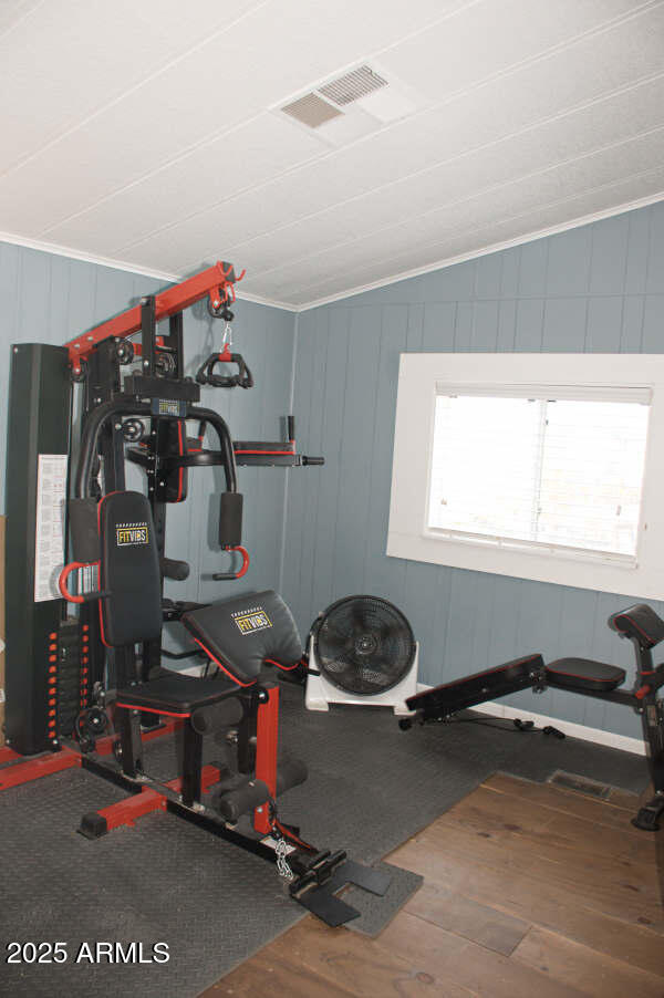 200 North Tomahawk Road Apache Junction, AZ 85119 - Photo 25 of 56 a room with gym equipment