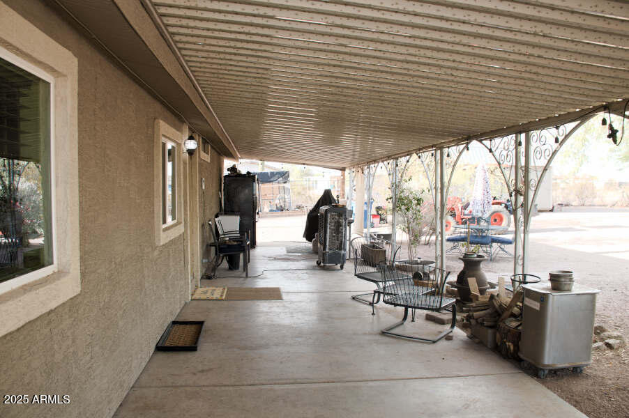 200 North Tomahawk Road Apache Junction, AZ 85119 - Photo 6 of 56 Front Patio