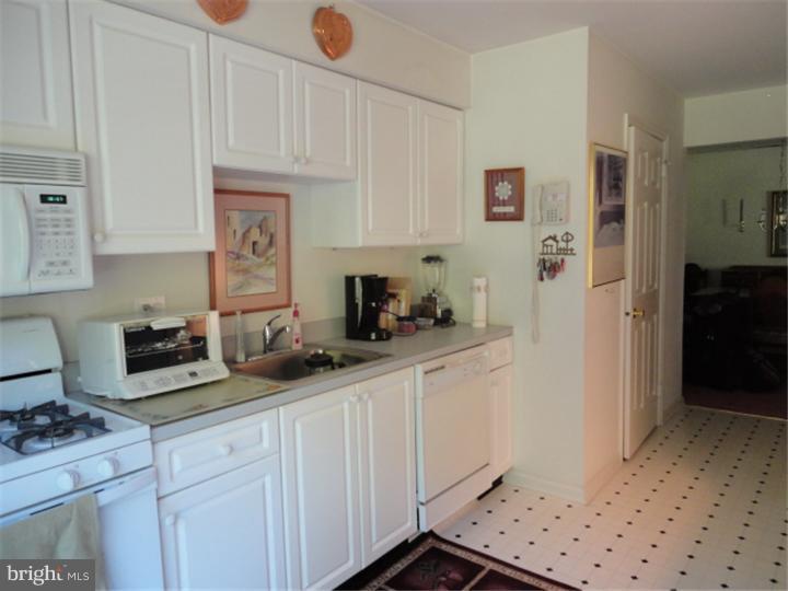 1408 Stokes Road Mount Laurel, NJ 08054 - Photo 5 of 12