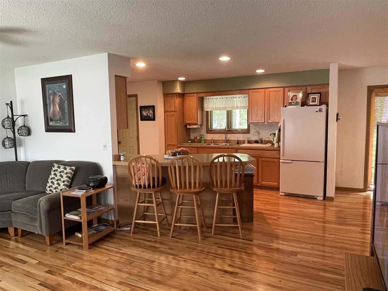 5023 Robindale Way Gladwin, MI 48624 - Photo 4 of 27