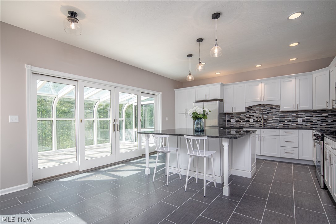 12950 Schreiber Road Valley View, OH 44125 - Photo 12 of 34