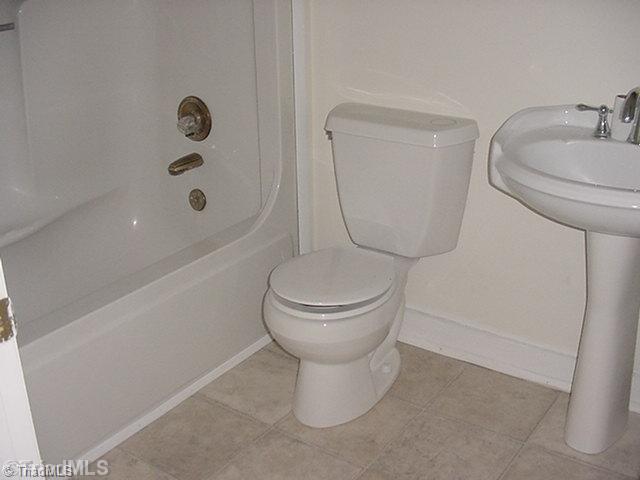 8580 Center Grove Church Road Clemmons, NC 27012 - Photo 14 of 16 Bath.