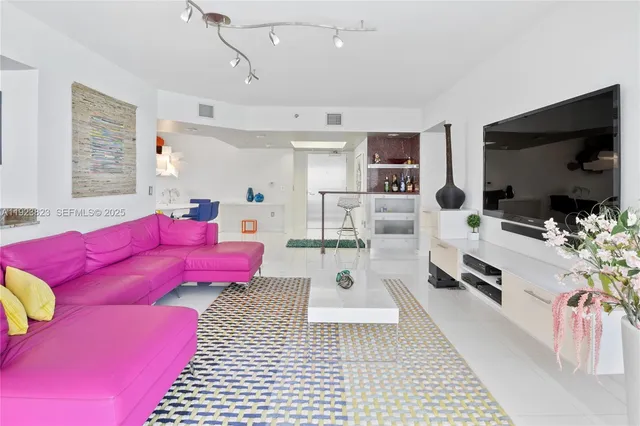 $7,990 | 16445 Collins Avenue, Unit 2228, Sunny Isles Beach, FL 33160