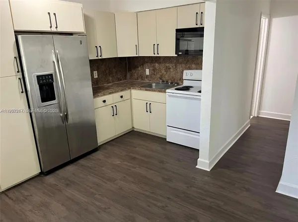 $2,100 | 6028 Southwest 27th Street, Unit R, Miramar, FL 33023
