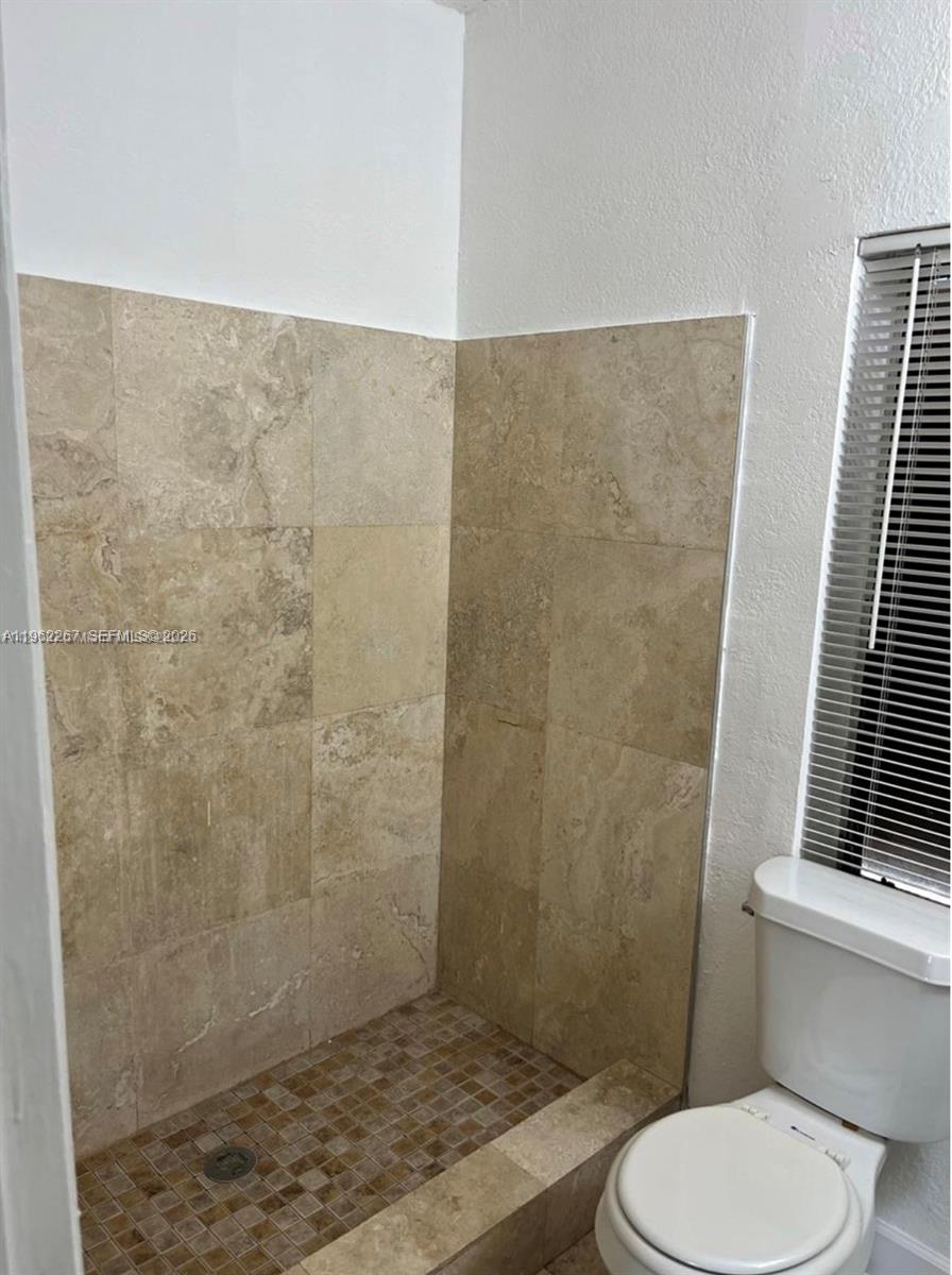 6028 Southwest 27th Street, Unit R Miramar, FL 33023 - Photo 8 of 16