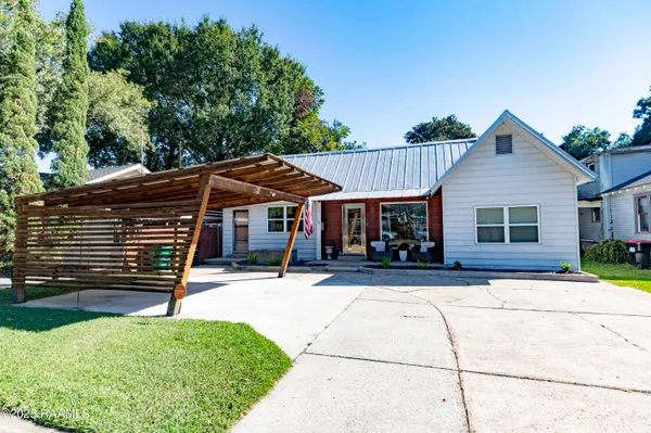 $265,000 | 142 Cedar Crest Court, Lafayette, LA 70501