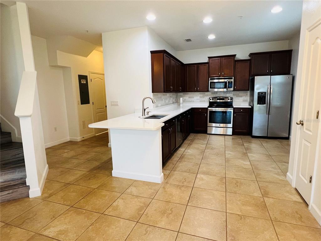 6546 South Goldenrod Road, Unit 72B Orlando, FL 32822 - Photo 5 of 28