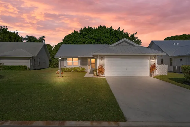 $410,000 | 6760 Southeast Lillian Court, Stuart, FL 34997